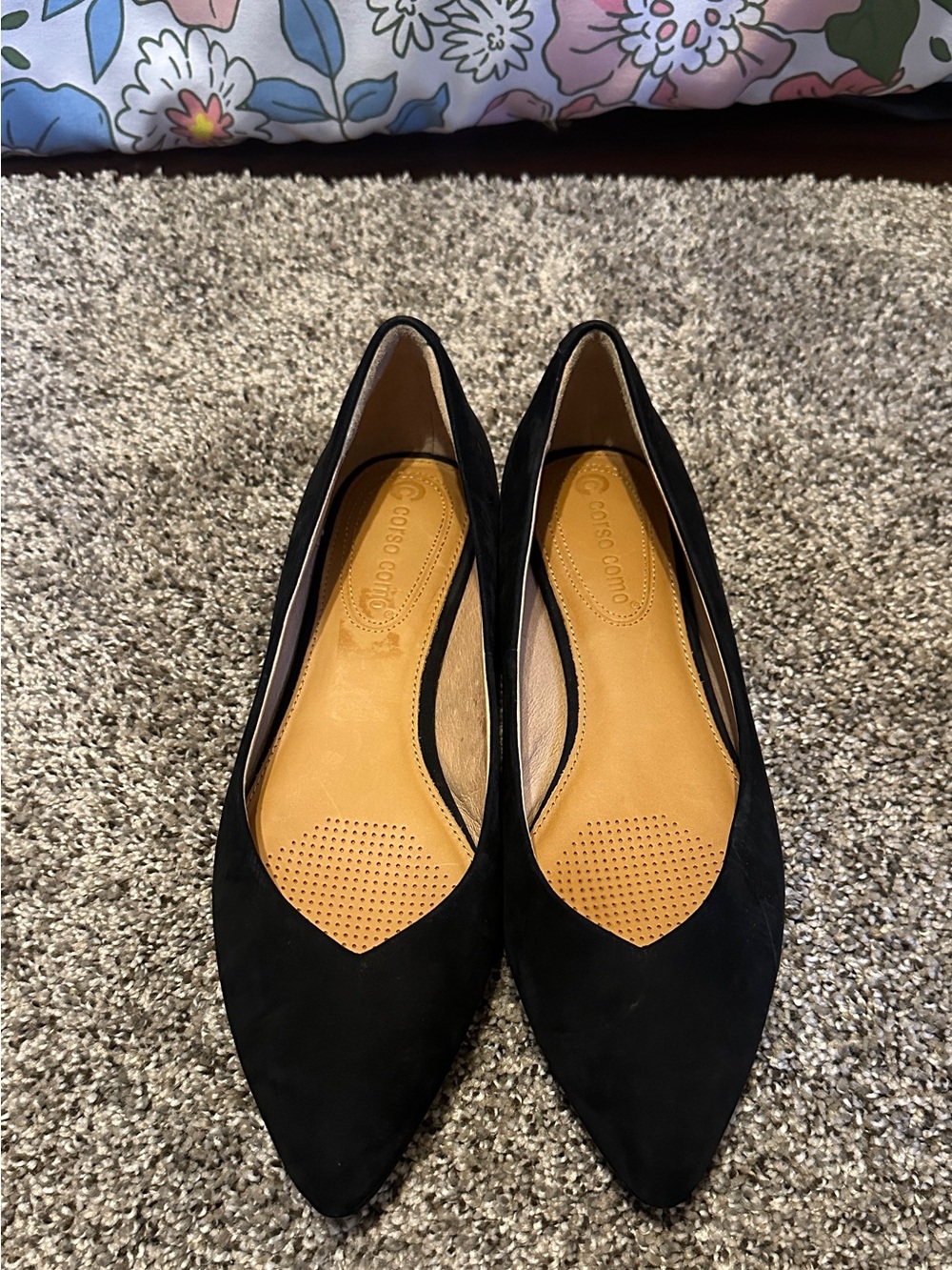 Corso Como Black Pointed Suede Flats